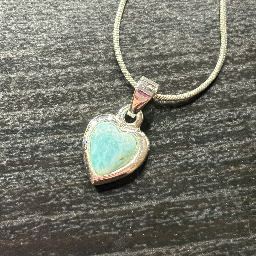 STERLING SILVER LARIMAR STONE NECLACE